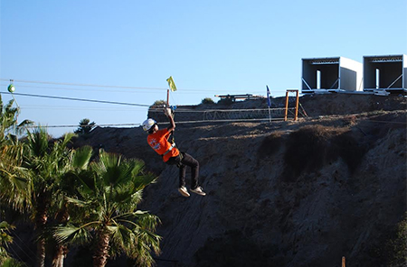 Pikin Parque zipline