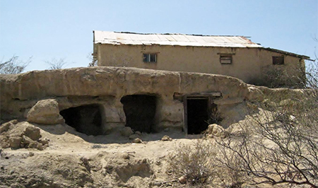 Pozo Aleman mine shafts